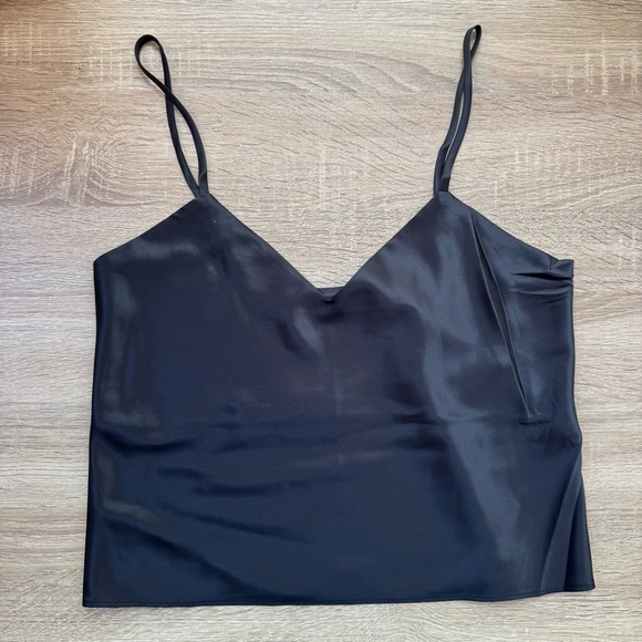 New Natori Glamour V Neck Satin Cami Camisole Tank Top Black Small - Picture 4 of 14